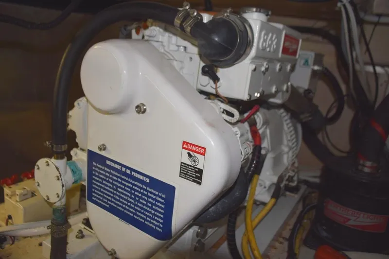 Jamie Lyn Yacht Photos Pics 