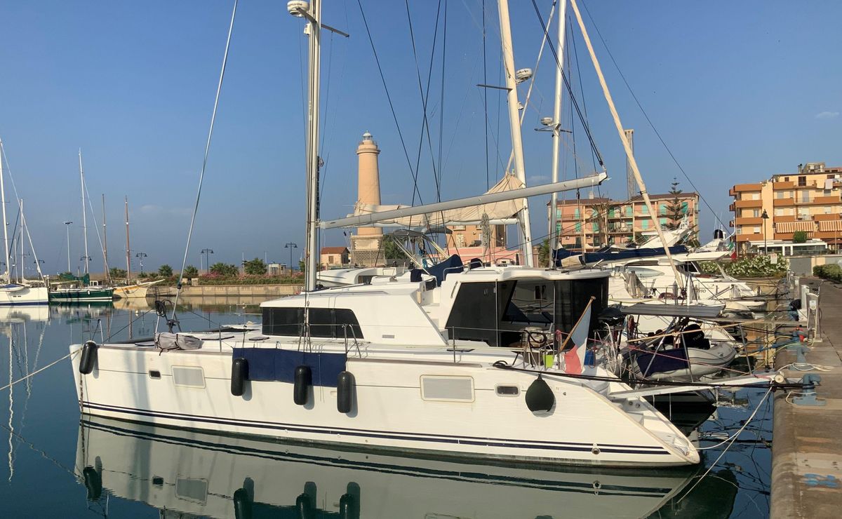 2007 Lagoon 44 