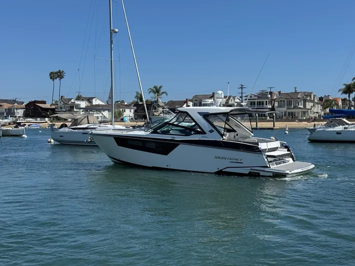37 Monterey Yacht Photos Pics 