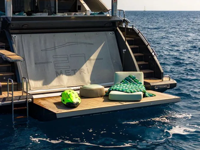  Yacht Photos Pics 2019 Azimut Grande 27m - Image 9