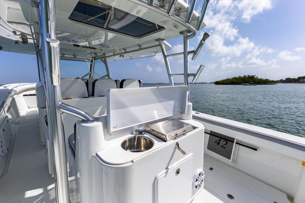 2018 Yellowfin 42 