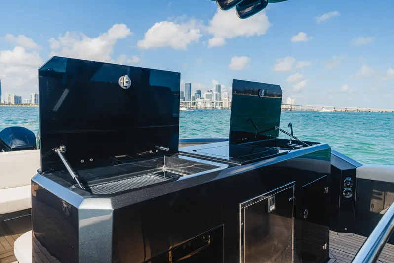 Heavy D Yacht Photos Pics 