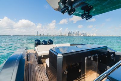 Yacht