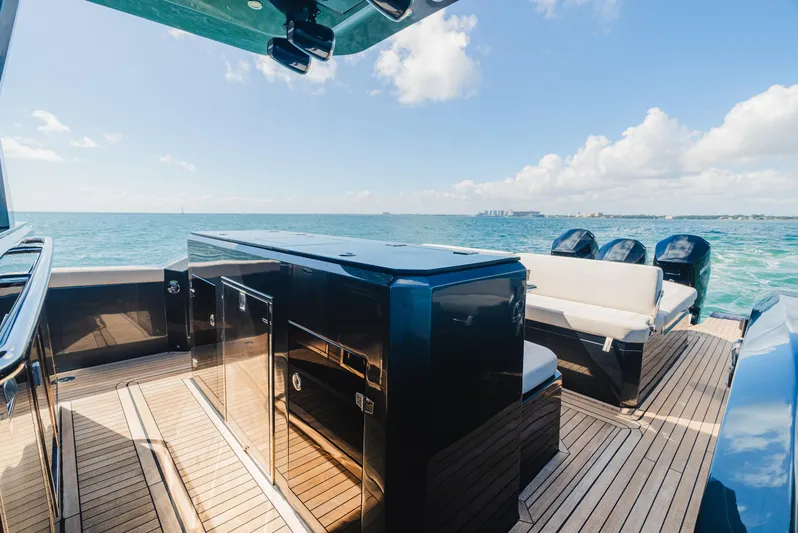 Heavy D Yacht Photos Pics 