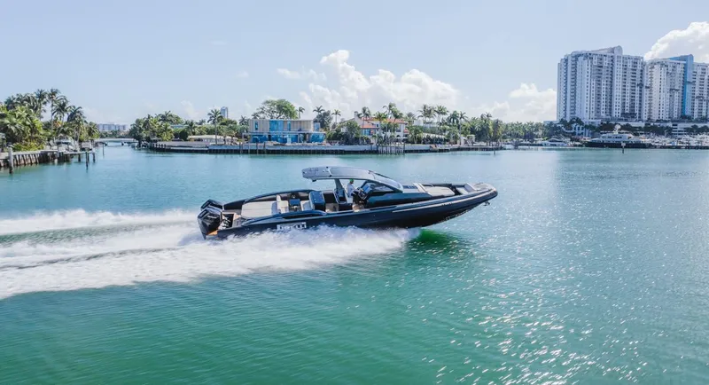 Heavy D Yacht Photos Pics 