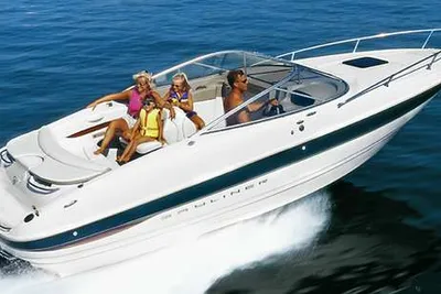 2000 Bayliner 2352 Capri DX/LX