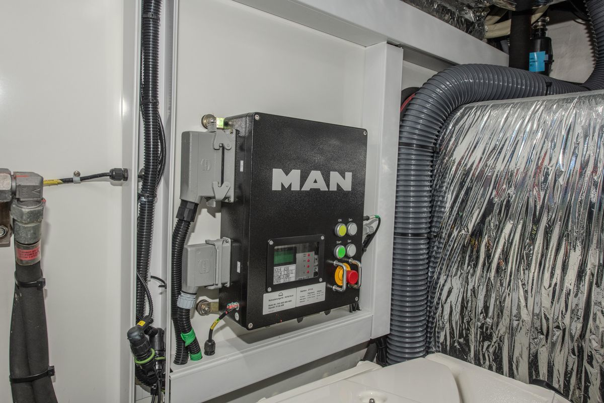 2018 Princess 60 