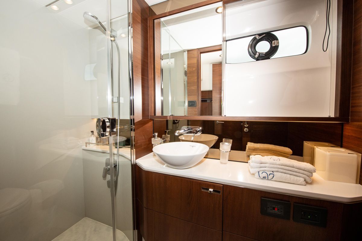 2018 Princess 60 