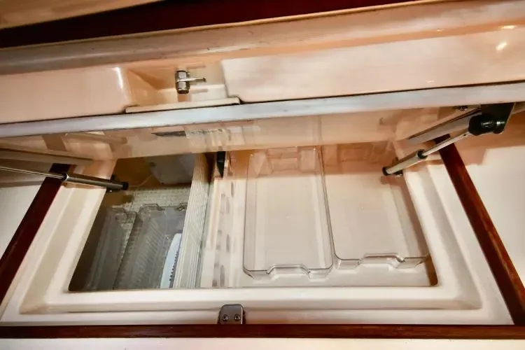 Compass Rose III Yacht Photos Pics 2004 Island Packet 370 - Image 5