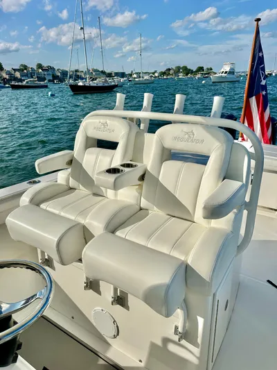 Virago Yacht Photos Pics Helm Seats