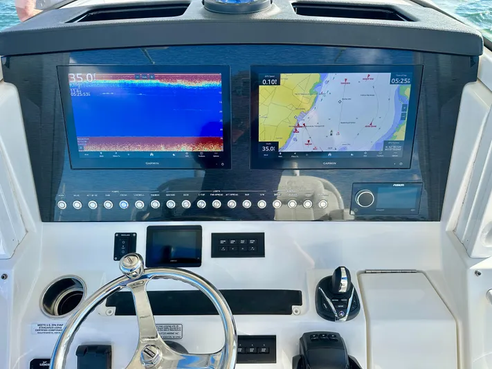 Virago Yacht Photos Pics Helm