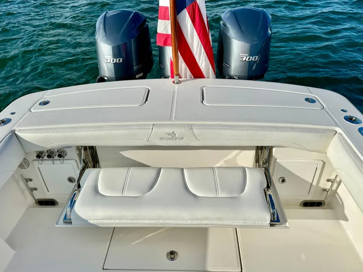 Virago Yacht Photos Pics Cockpit Seating