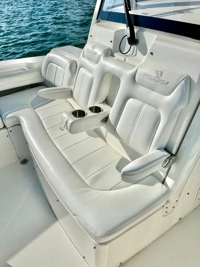 Virago Yacht Photos Pics Forward Seating