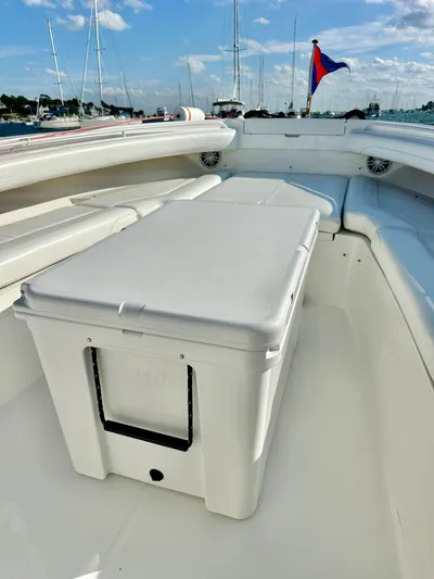 Virago Yacht Photos Pics Forward Seating