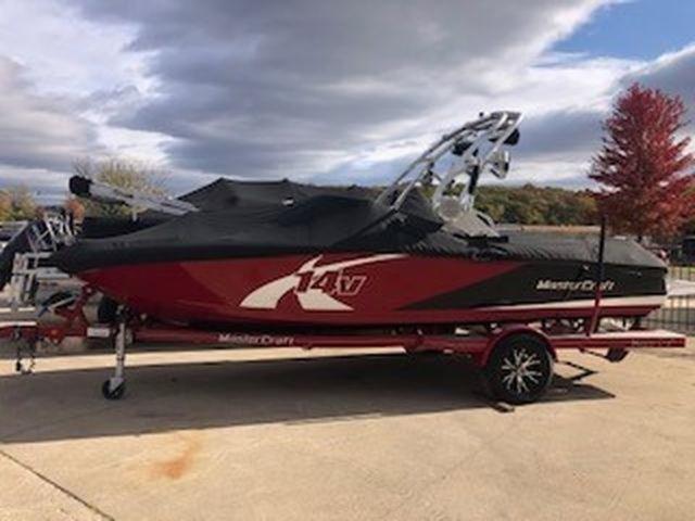 2013 MasterCraft X14V
