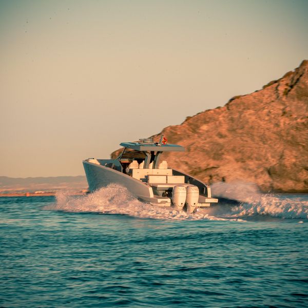 2023 Tesoro T-38 Outboard