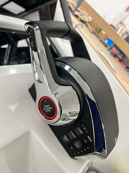 2023 Tesoro T-38 Outboard
