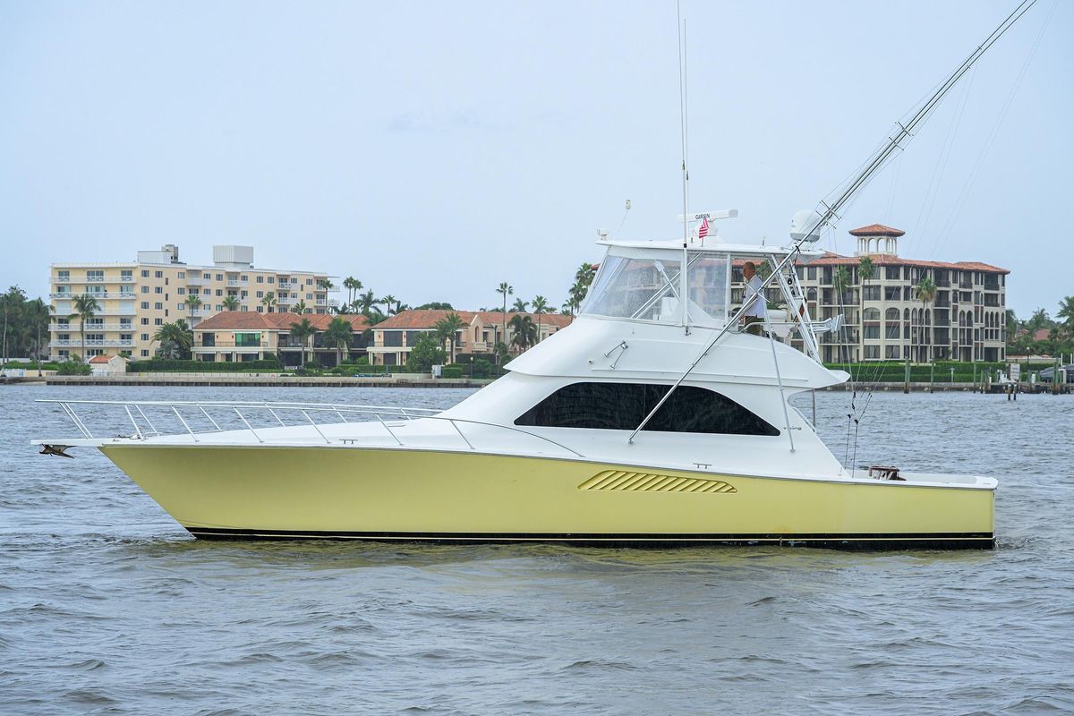 2004 Viking 48 