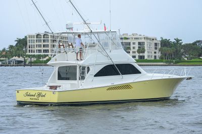 Yacht