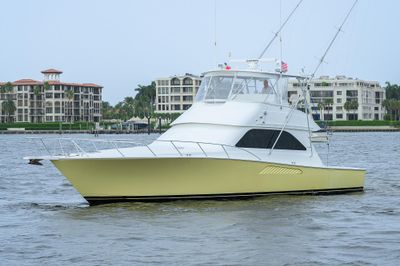 Yacht