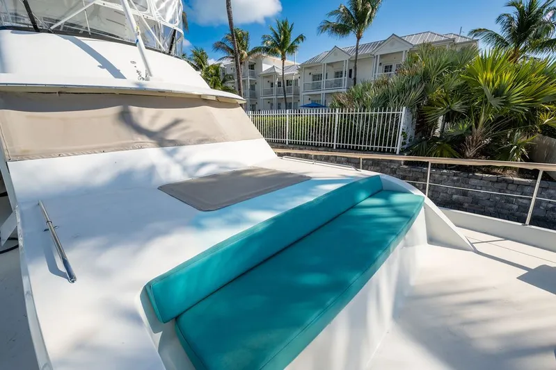 Quest Yacht Photos Pics 