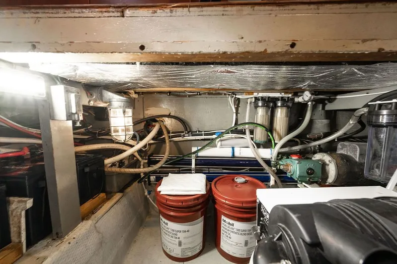 Quest Yacht Photos Pics 