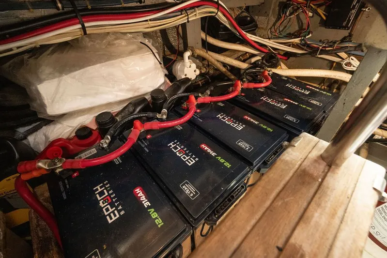 Quest Yacht Photos Pics 