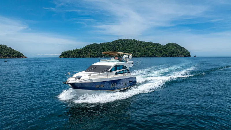 Yolo Yacht Photos Pics 