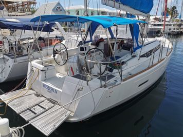 2017 Jeanneau Sun Odyssey 419