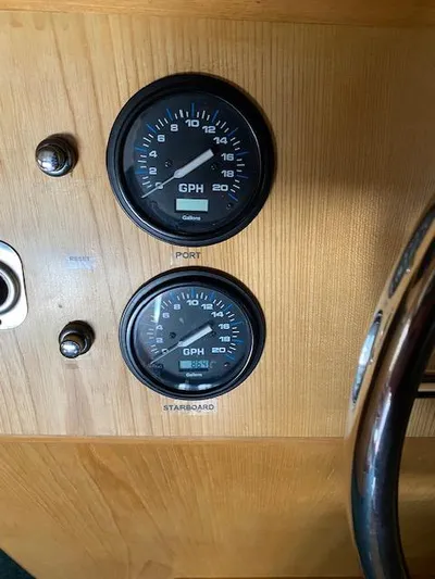  Yacht Photos Pics Dashboard gauges on a 1989 Ocean Alexander 42 boat, showing fuel consumption in GPH.