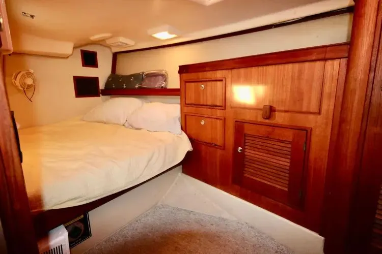 Sunshine Odyssey Yacht Photos Pics 2002 Island Packet 380 - Image 14