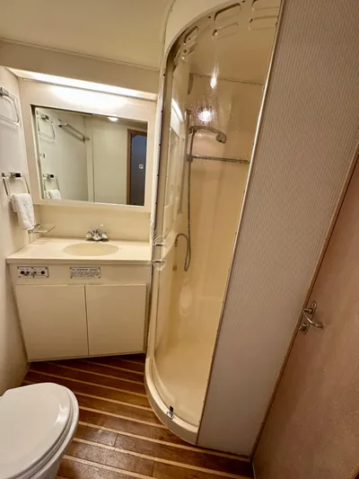 Billie Jo Yacht Photos Pics 