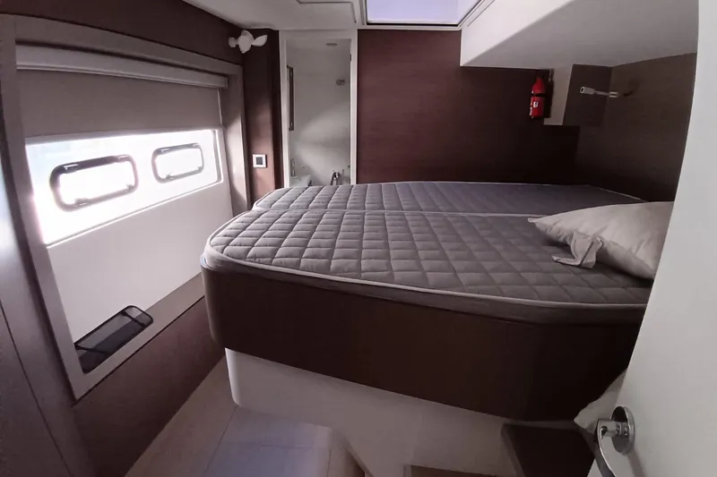  Yacht Photos Pics Interior cabin of 2021 Bali Catamarans 4.8 with bed and window view.