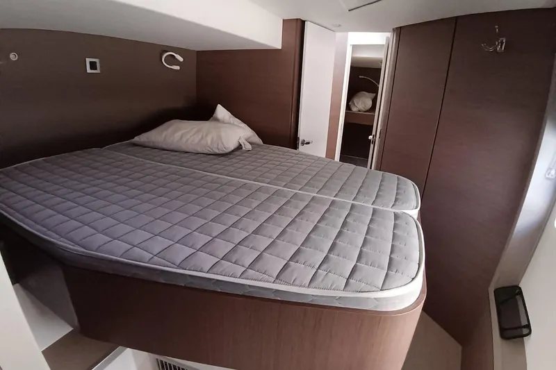  Yacht Photos Pics Interior cabin of 2021 Bali Catamarans 4.8 with cozy bed and modern design.