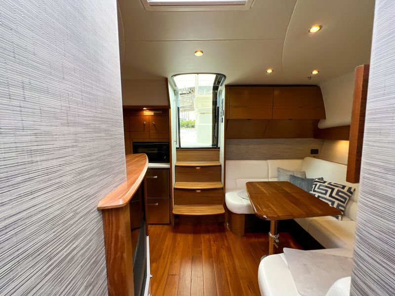 2021 Tiara Yachts 43 Open
