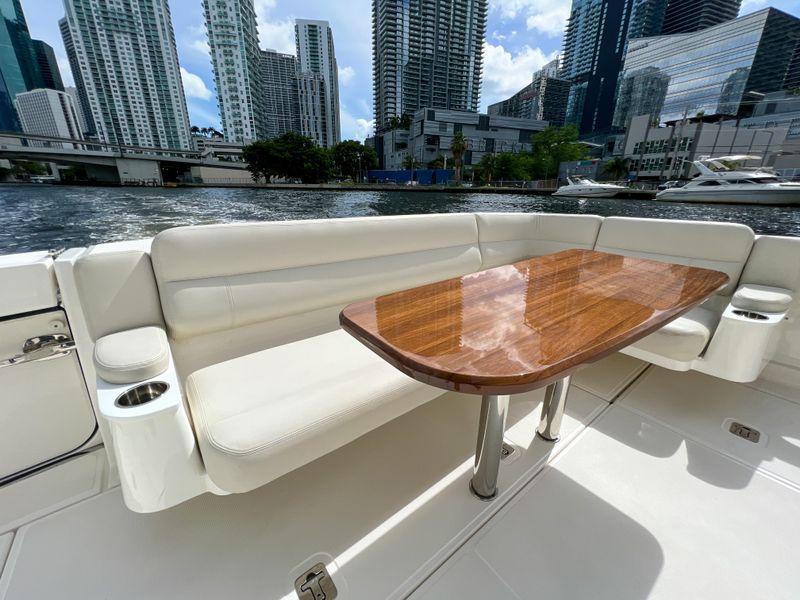 2021 Tiara Yachts 43 Open