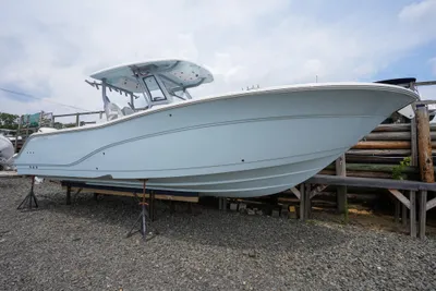 Sea Fox 328 Commander
