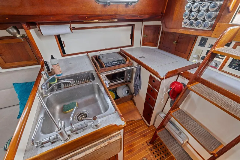 Catherine Yacht Photos Pics 