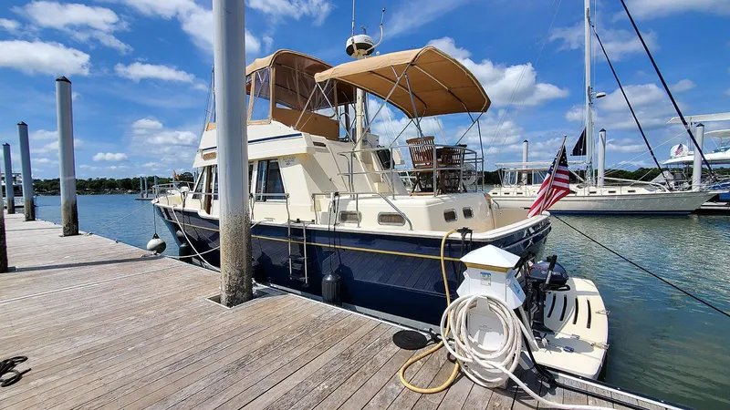 Mackinac Passage III Yacht Photos Pics Port Stern Profile