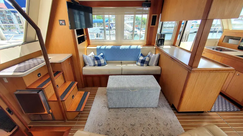 Mackinac Passage III Yacht Photos Pics Salon Port