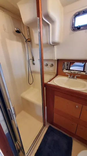 Mackinac Passage III Yacht Photos Pics Master Head Shower and Vanity
