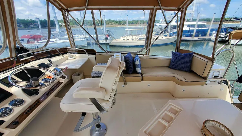 Mackinac Passage III Yacht Photos Pics Flybridge Starboard