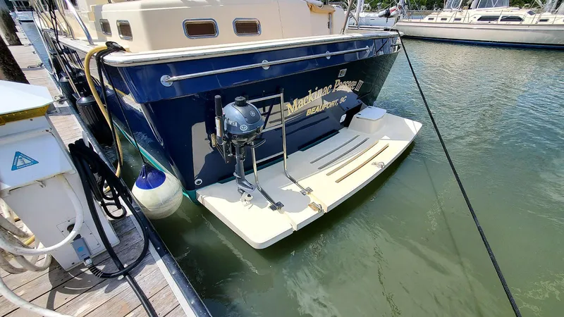 Mackinac Passage III Yacht Photos Pics 