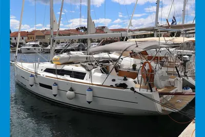 Dufour 382 GL