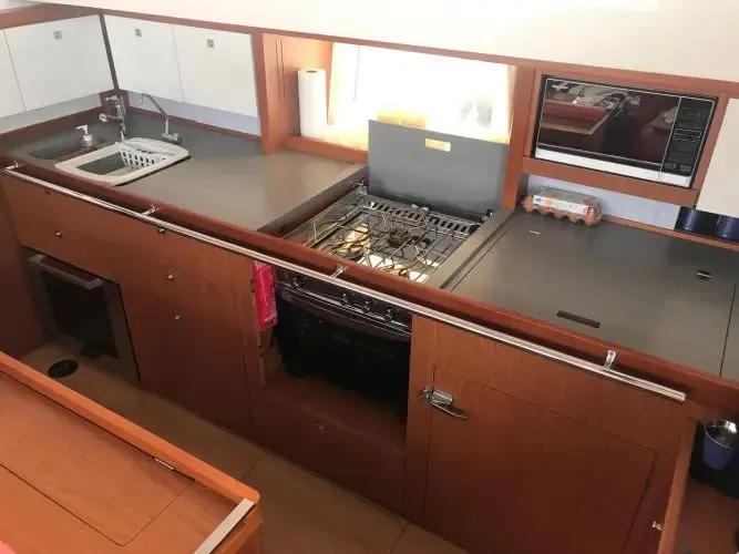  Yacht Photos Pics 2015 Beneteau Sense 55 - Image 9