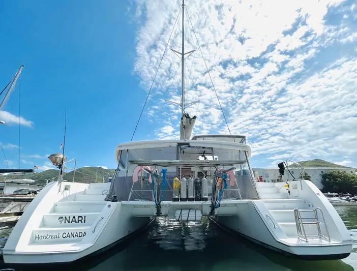 Nari Yacht Photos Pics 