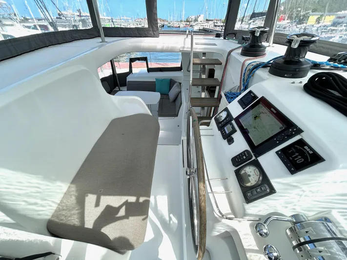 Nari Yacht Photos Pics 