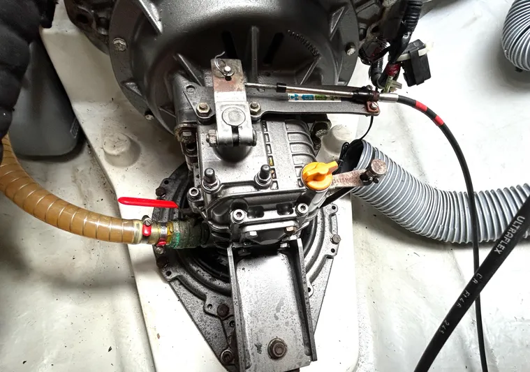 Nari Yacht Photos Pics 