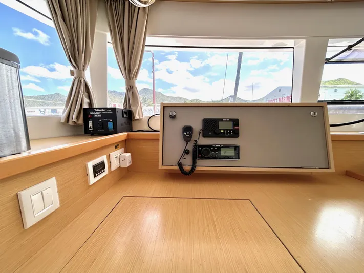 Nari Yacht Photos Pics 