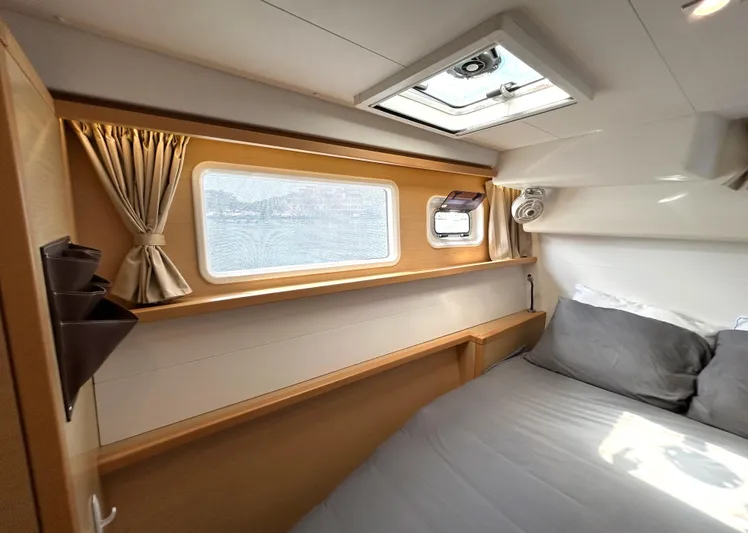 Nari Yacht Photos Pics 